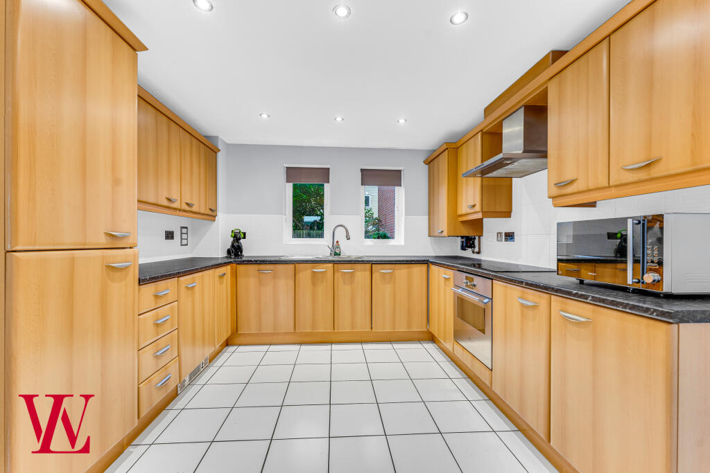 Additional property image - Cavell Drive, Bishop's Stortford, Hertfordshire