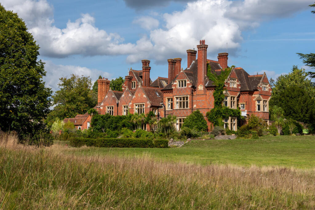 Main image of property: Eastbury Lane, Compton, Surrey, GU3 1