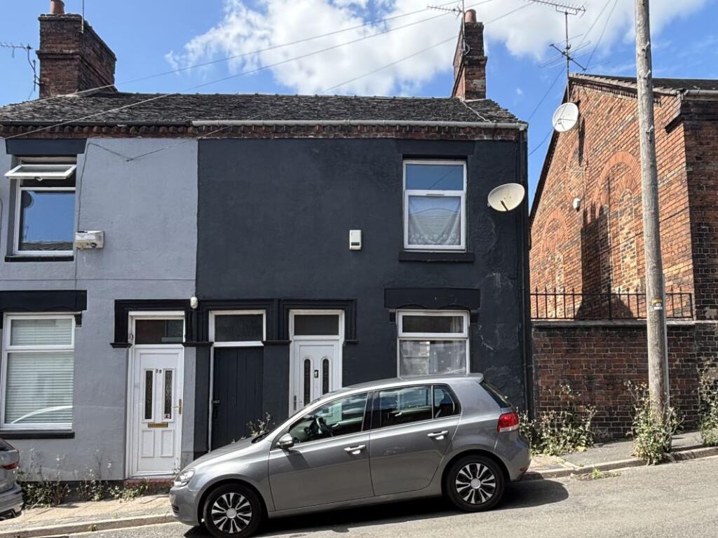 Main image of property: 21 Francis Street, Stoke-on-Trent, Staffordshire, ST6 6LP