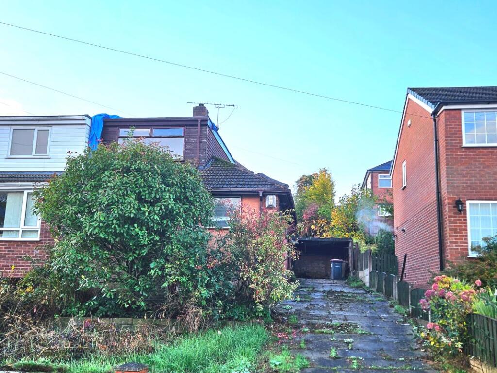 Main image of property: 22 Outwood Avenue, Swinton, Manchester, Lancashire, M27 6NP
