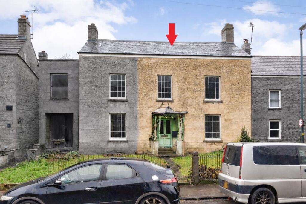 Main image of property: 49 Regent Street, Stonehouse, Gloucestershire, GL10 2AA
