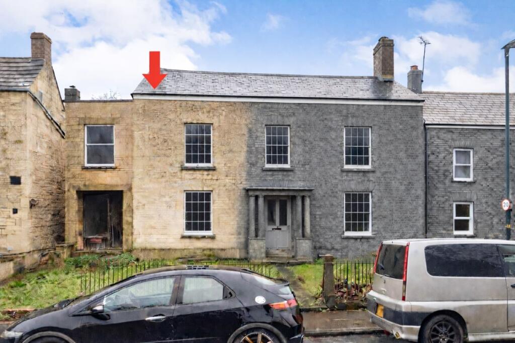 Main image of property: 51 Regent Street, Stonehouse, Gloucestershire, GL10 2AA