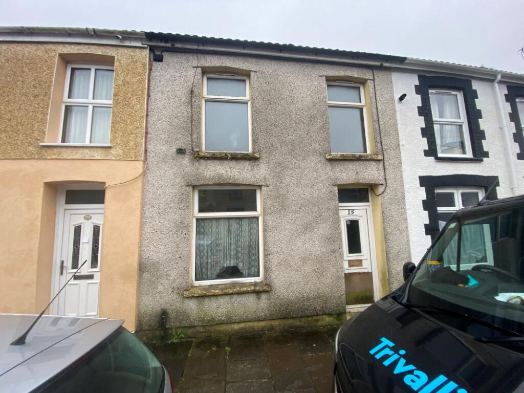 Main image of property: 15 Cross Street, Abercynon, Mountain Ash, Mid Glamorgan, CF45 4LR