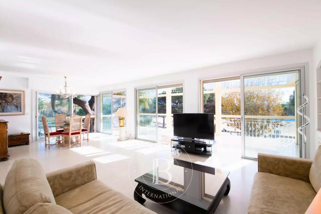 Main image of property: Provence-Alps-Cote d`Azur, Var, Ste-Maxime