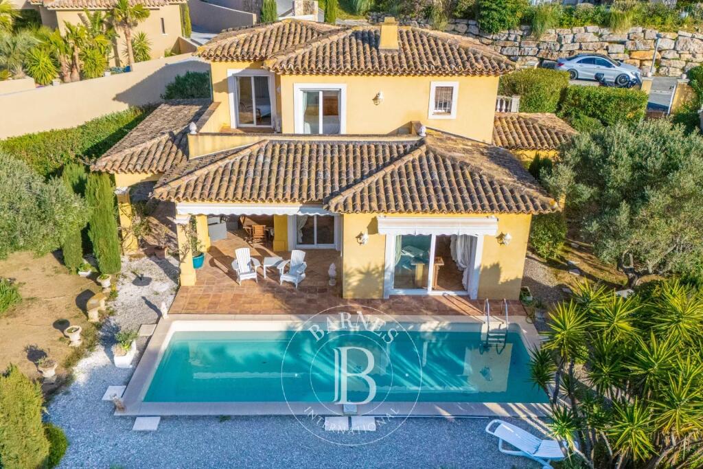 Main image of property: Provence-Alps-Cote d`Azur, Var, Ste-Maxime