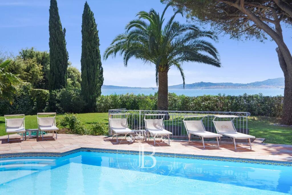 Main image of property: Provence-Alps-Cote d`Azur, Var, Grimaud
