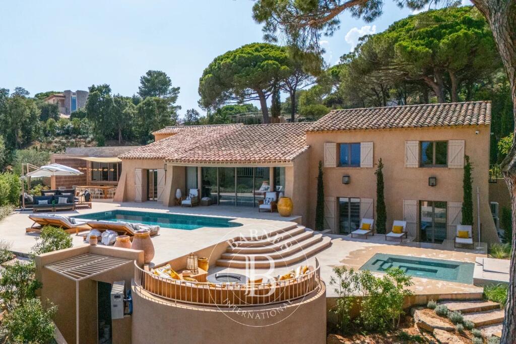 Main image of property: Provence-Alps-Cote d`Azur, Var, Ste-Maxime
