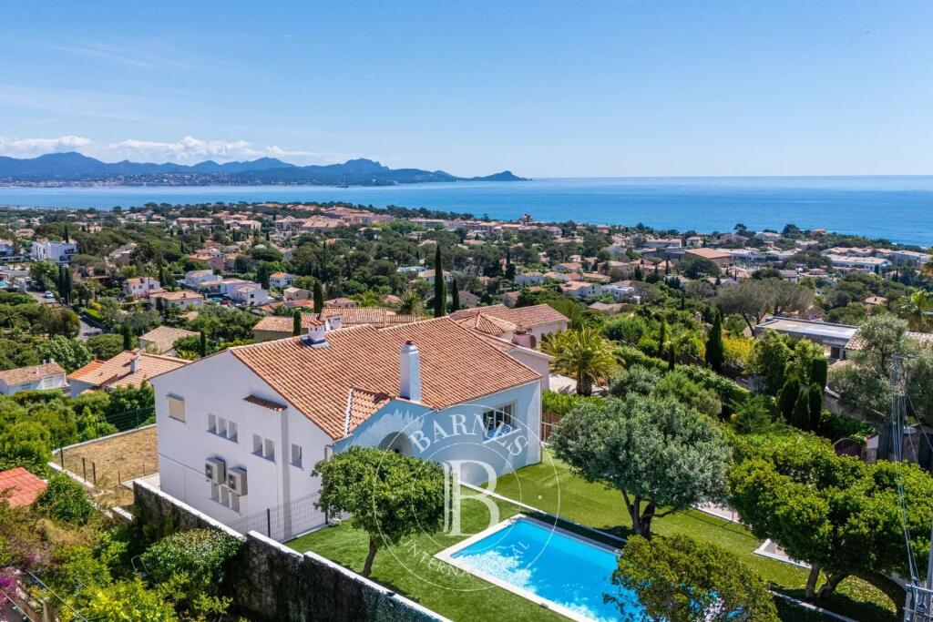 Main image of property: Provence-Alps-Cote d`Azur, Var, St-Aygulf