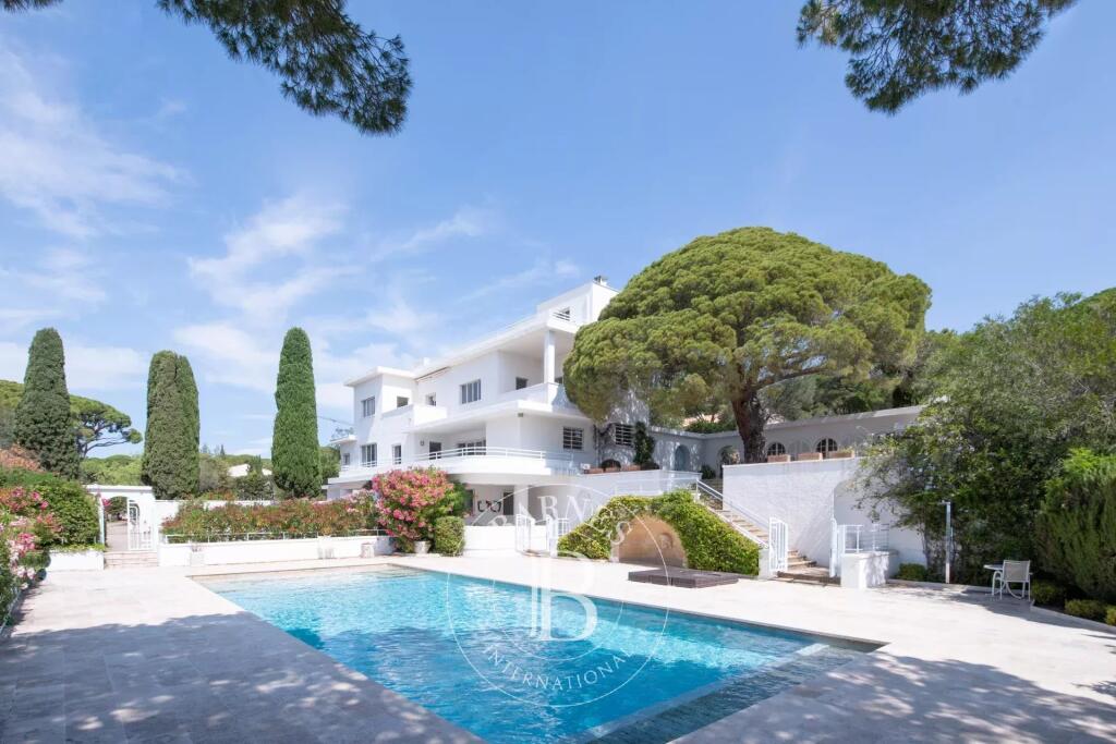 Main image of property: Provence-Alps-Cote d`Azur, Var, Ste-Maxime