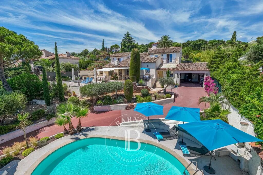 Main image of property: Provence-Alps-Cote d`Azur, Var, Les Issambres