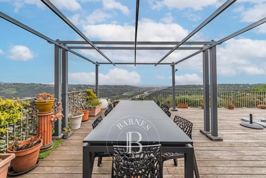 Main image of property: Provence-Alps-Cote d`Azur, Alpes-Maritimes, Gattières