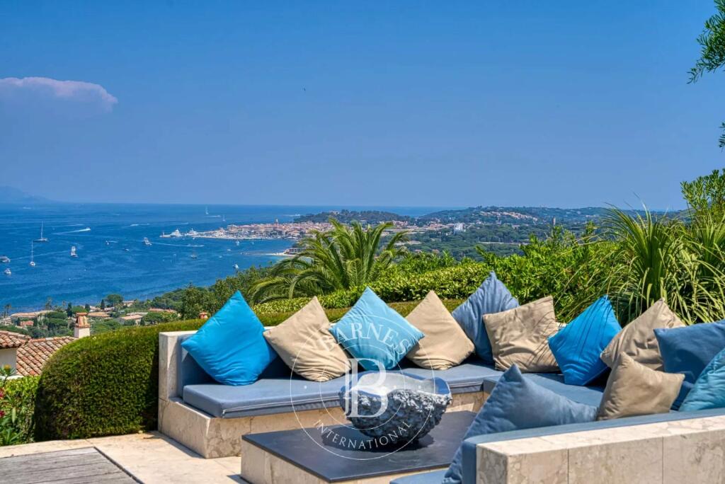 7 bedroom villa for sale in ProvenceAlpsCote d`Azur, Var, StTropez, France