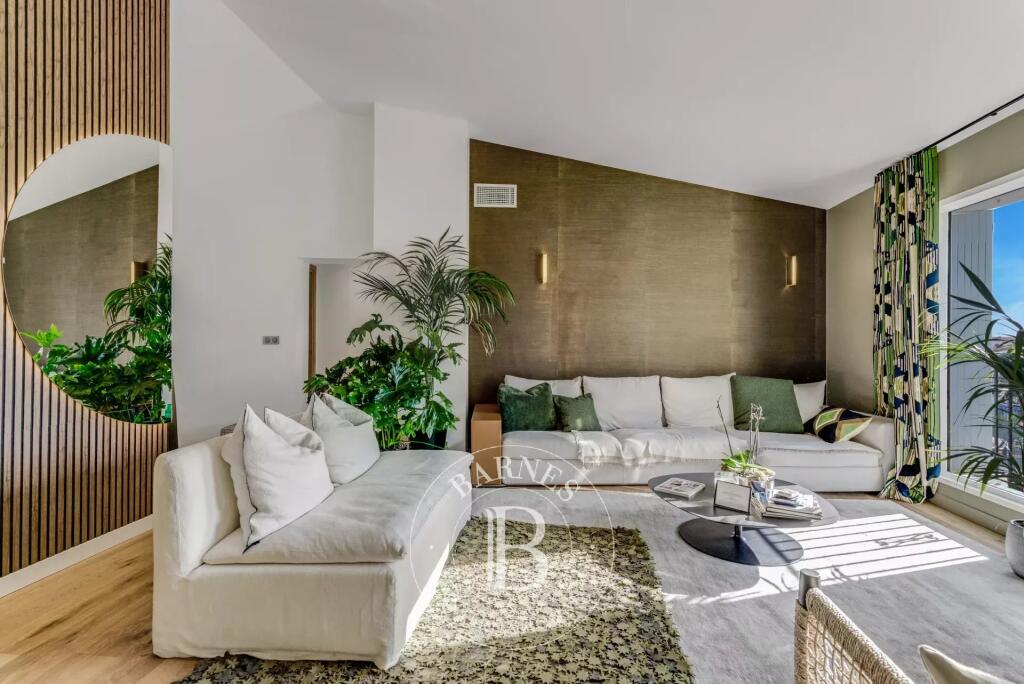 Main image of property: Provence-Alps-Cote d`Azur, Var, Grimaud