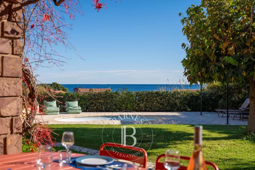 Main image of property: Provence-Alps-Cote d`Azur, Var, Ramatuelle