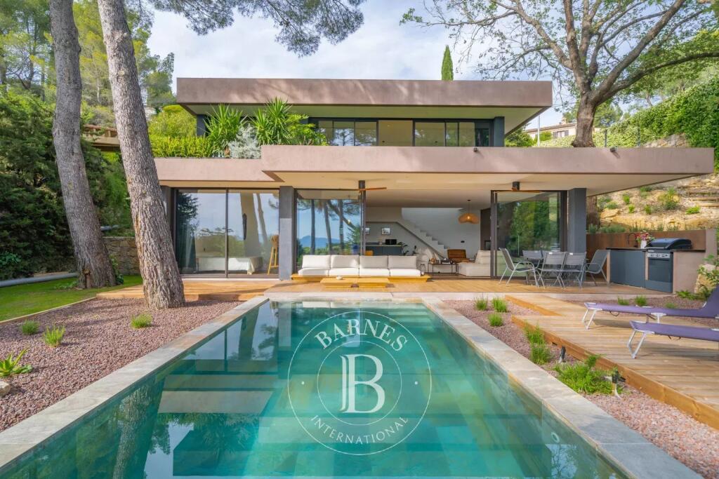Main image of property: Provence-Alps-Cote d`Azur, Alpes-Maritimes, Mougins