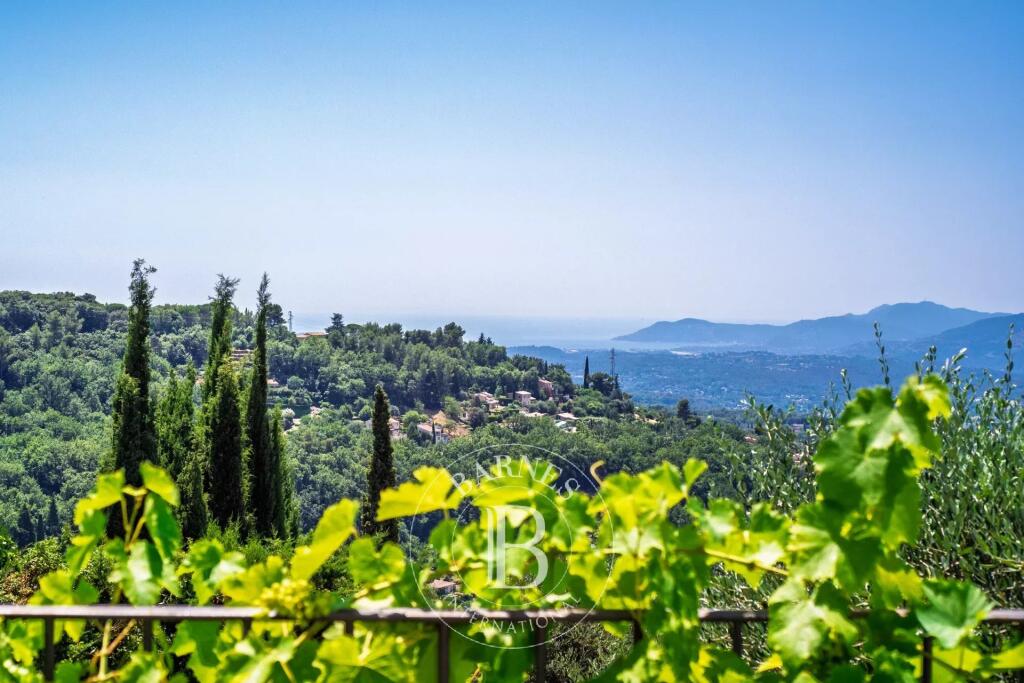 Main image of property: Provence-Alps-Cote d`Azur, Alpes-Maritimes, Chateauneuf De Grasse