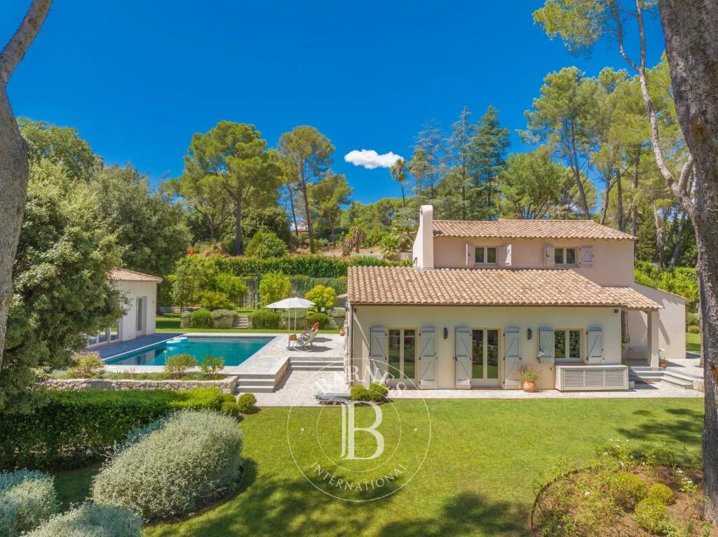 Main image of property: Provence-Alps-Cote d`Azur, Alpes-Maritimes, Mougins