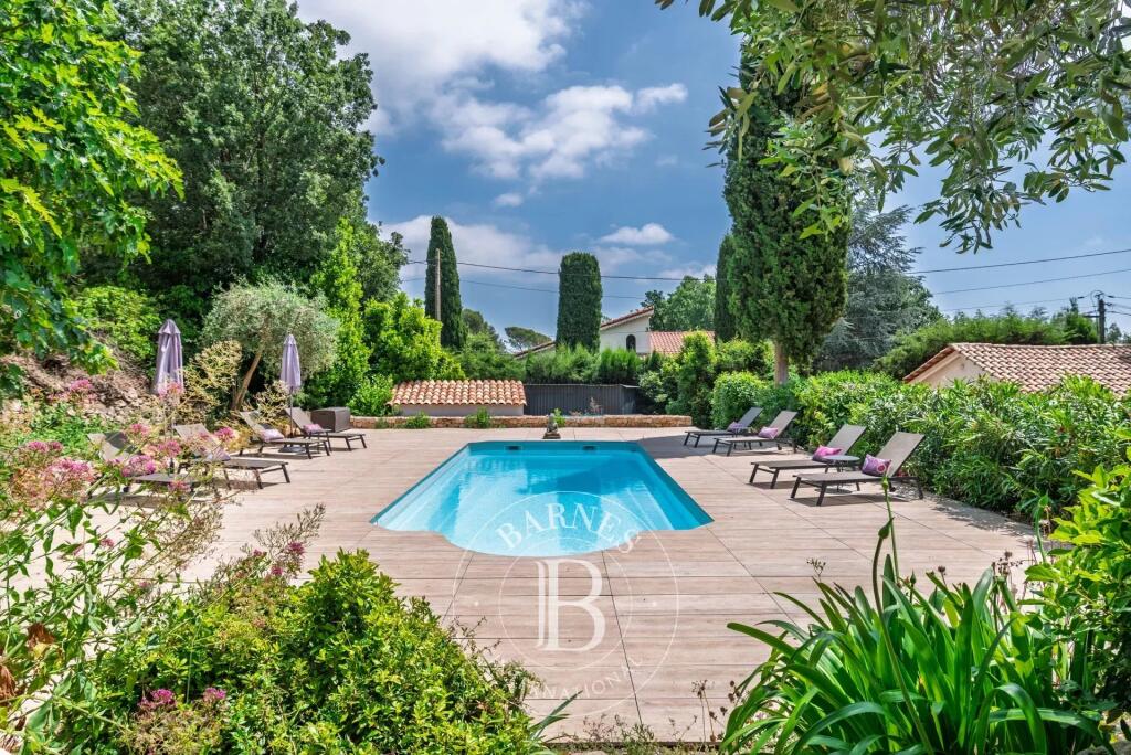 Main image of property: Provence-Alps-Cote d`Azur, Alpes-Maritimes, Valbonne