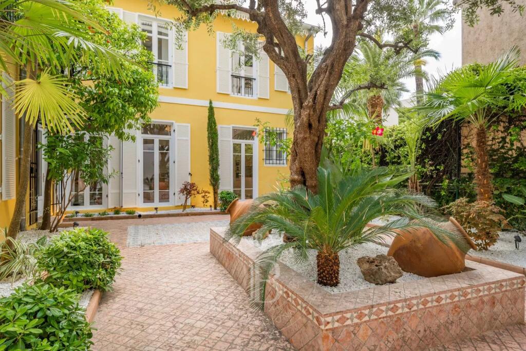 Main image of property: Provence-Alps-Cote d`Azur, Alpes-Maritimes, Cannes