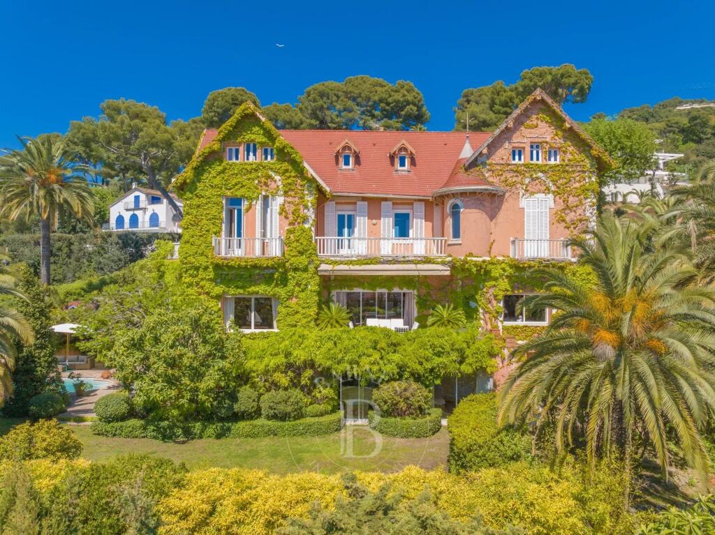 Main image of property: Provence-Alps-Cote d`Azur, Alpes-Maritimes, Cannes