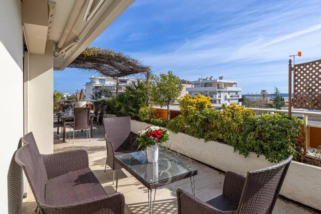Main image of property: Provence-Alps-Cote d`Azur, Alpes-Maritimes, Cannes