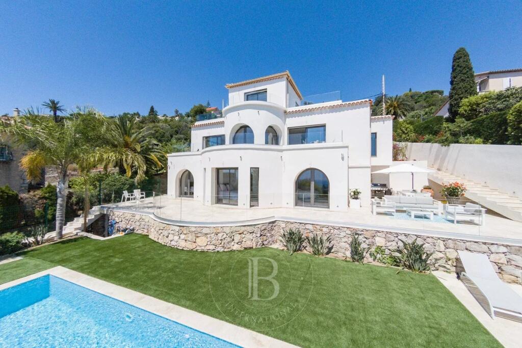 Main image of property: Provence-Alps-Cote d`Azur, Alpes-Maritimes, Vallauris
