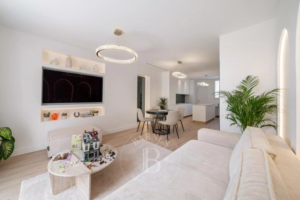 Main image of property: Provence-Alps-Cote d`Azur, Alpes-Maritimes, Cannes
