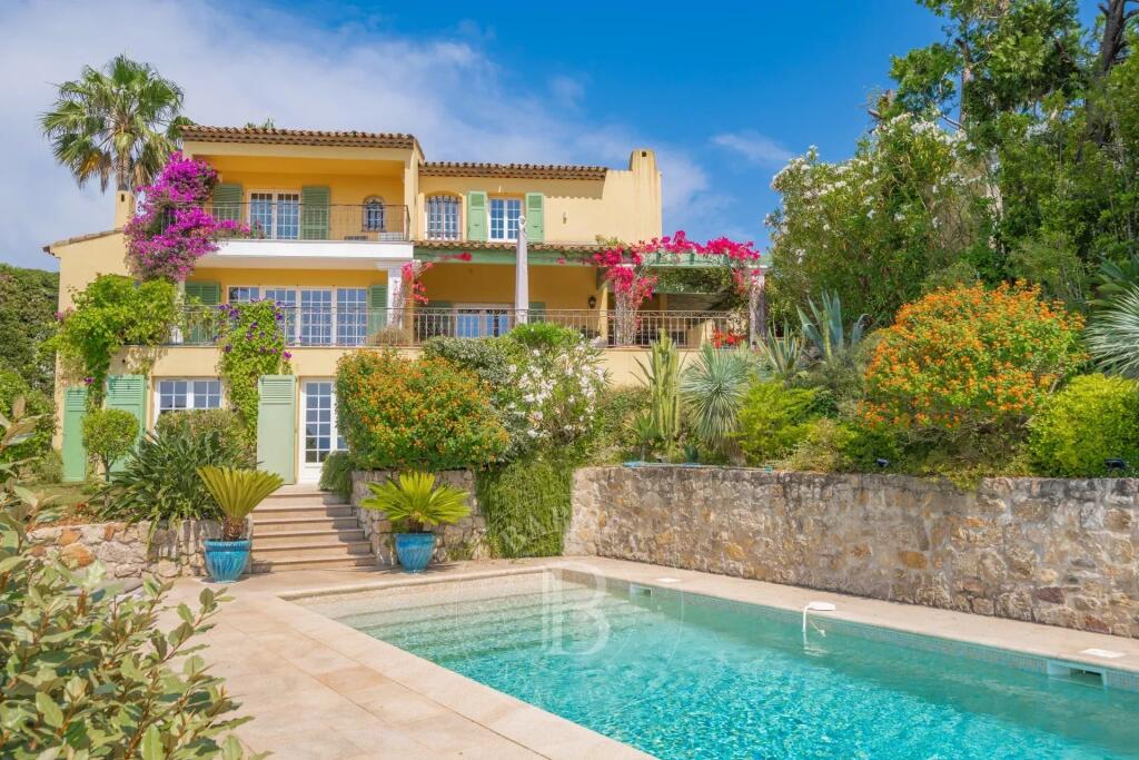 Main image of property: Provence-Alps-Cote d`Azur, Alpes-Maritimes, Cannes