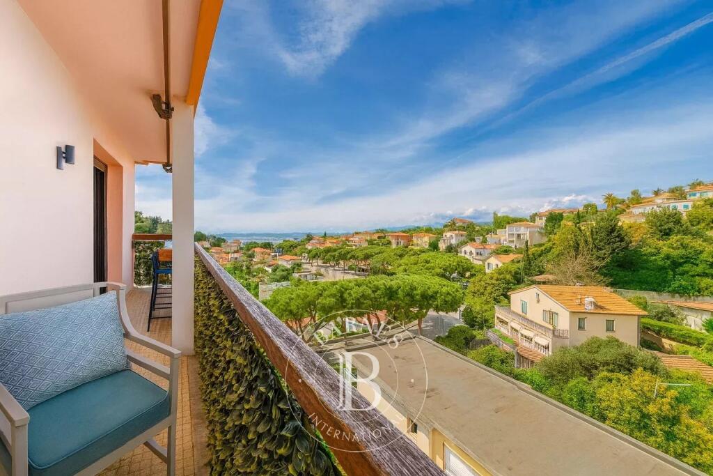 Main image of property: Provence-Alps-Cote d`Azur, Alpes-Maritimes, Villefranche-sur-Mer