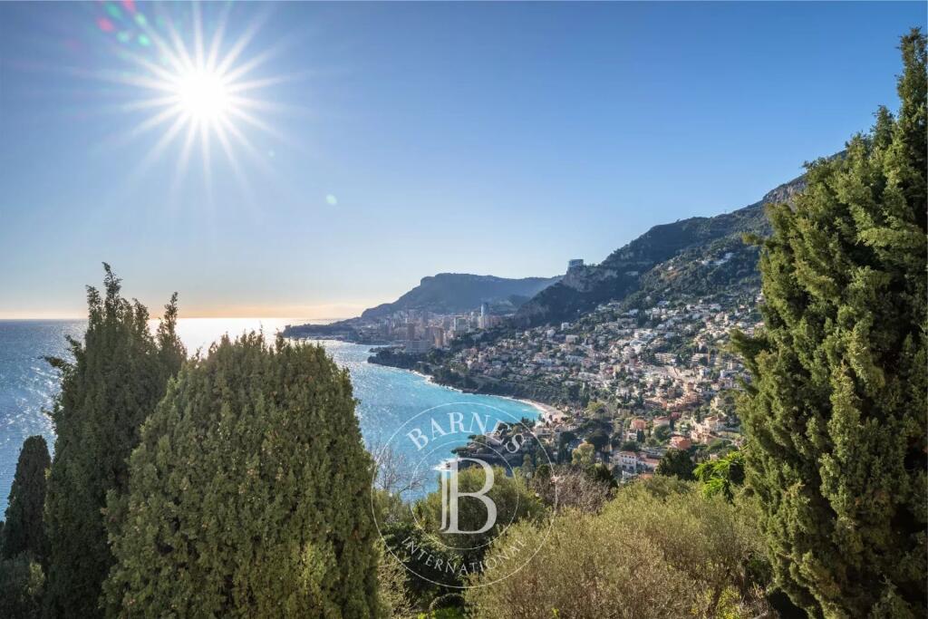 Main image of property: Provence-Alps-Cote d`Azur, Alpes-Maritimes, Roquebrune-Cap-Martin
