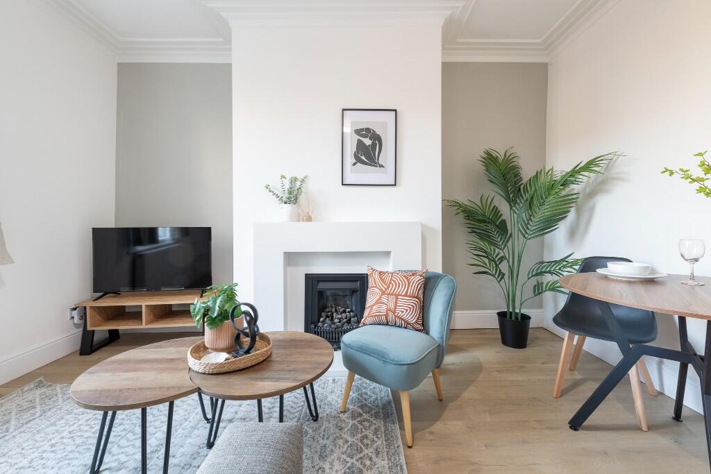 Main image of property: Elmfield Grove, Leeds, West Yorkshire, LS12