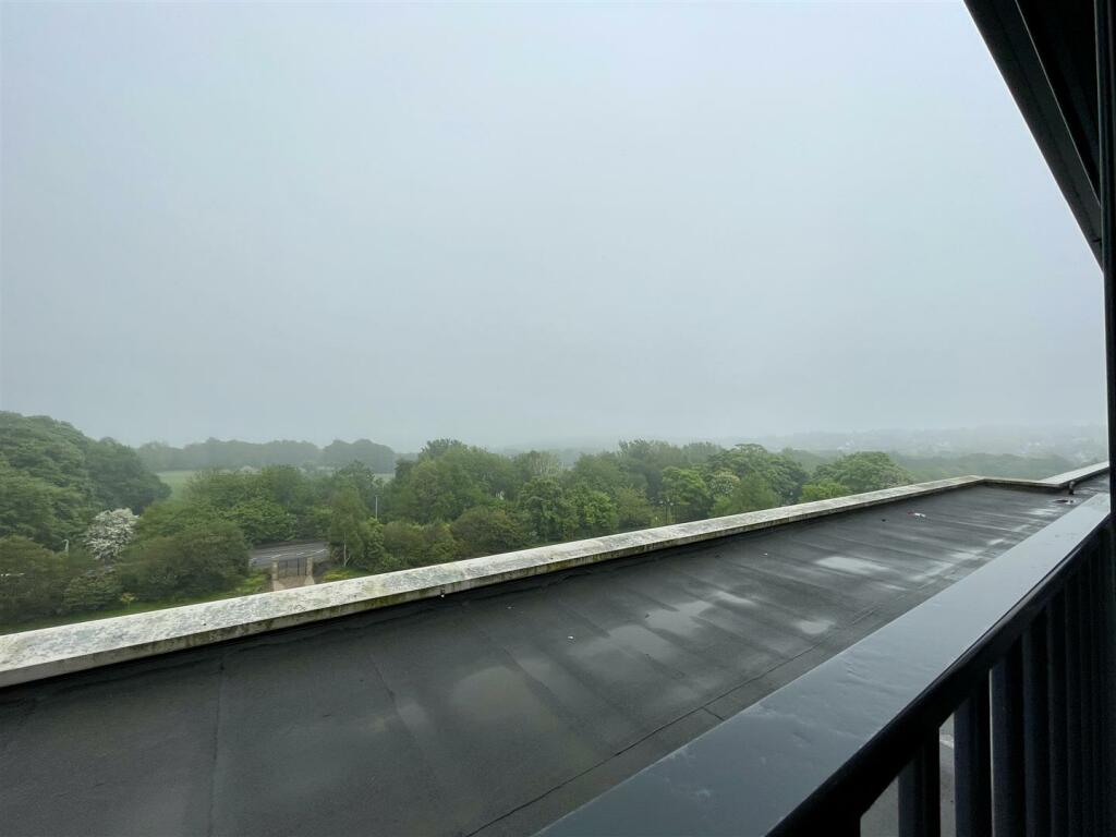 Additional property image - Bingley Road, Bradford