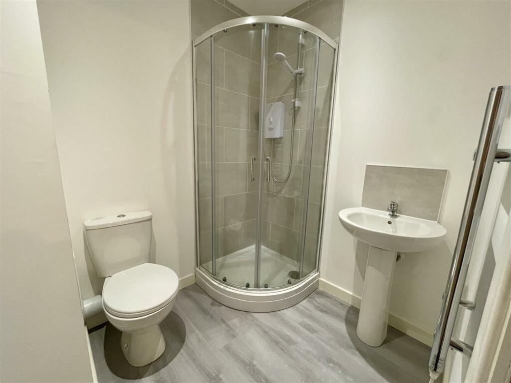Additional property image - Bingley Road, Bradford