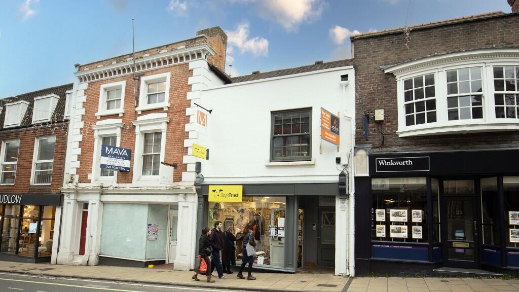 Main image of property: 71 High Street, Winchester, Hampshire, SO23