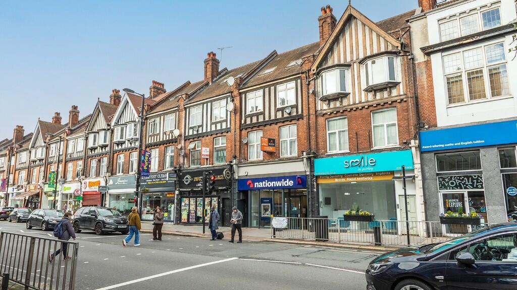 Main image of property: 916-918 Brighton Road, Purley, Croydon(London Borough), CR8 2YX