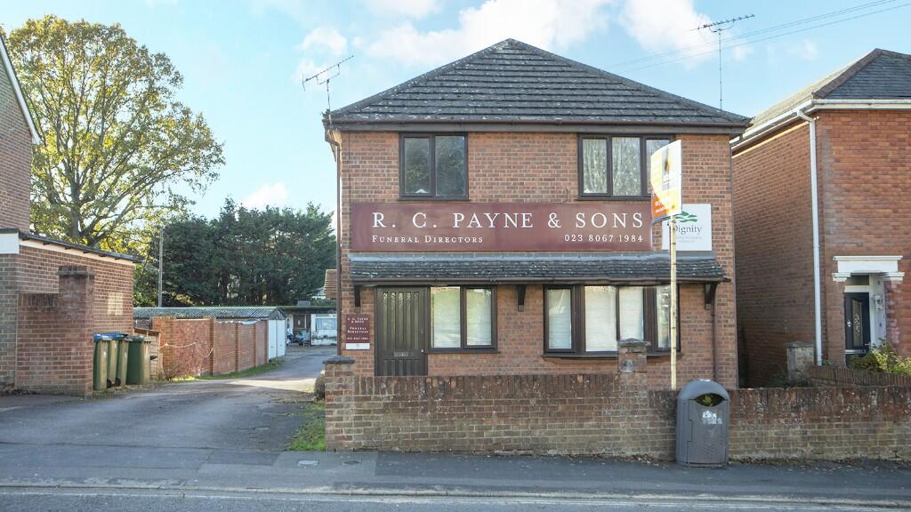 Main image of property: 161 Woodmill Lane and Land on the West Side of Woodmill Lane, Bitterne Park, Southampton, Hampshire, SO18 2PG