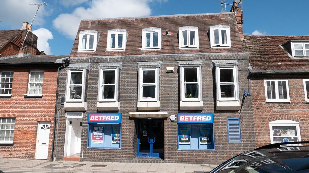 Main image of property: 10 East Street, Blandford Forum, Dorset, DT11 7DR