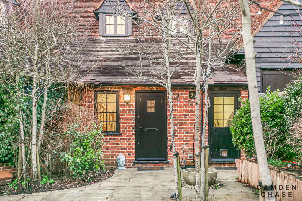 Main image of property: Church Farm Way, Aldenham, WD25 8BD