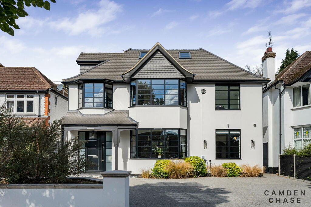 Main image of property: Watford Road, St Albans, AL1 2AJ