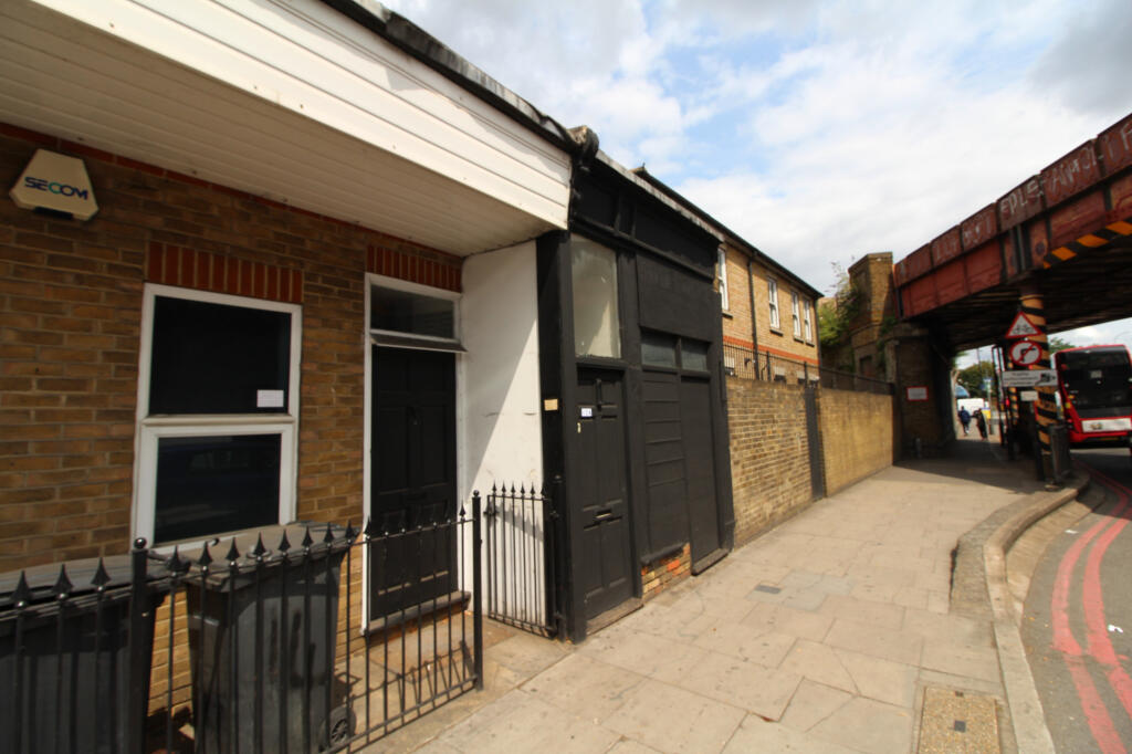 Main image of property: Catford Hill, Catford, SE6
