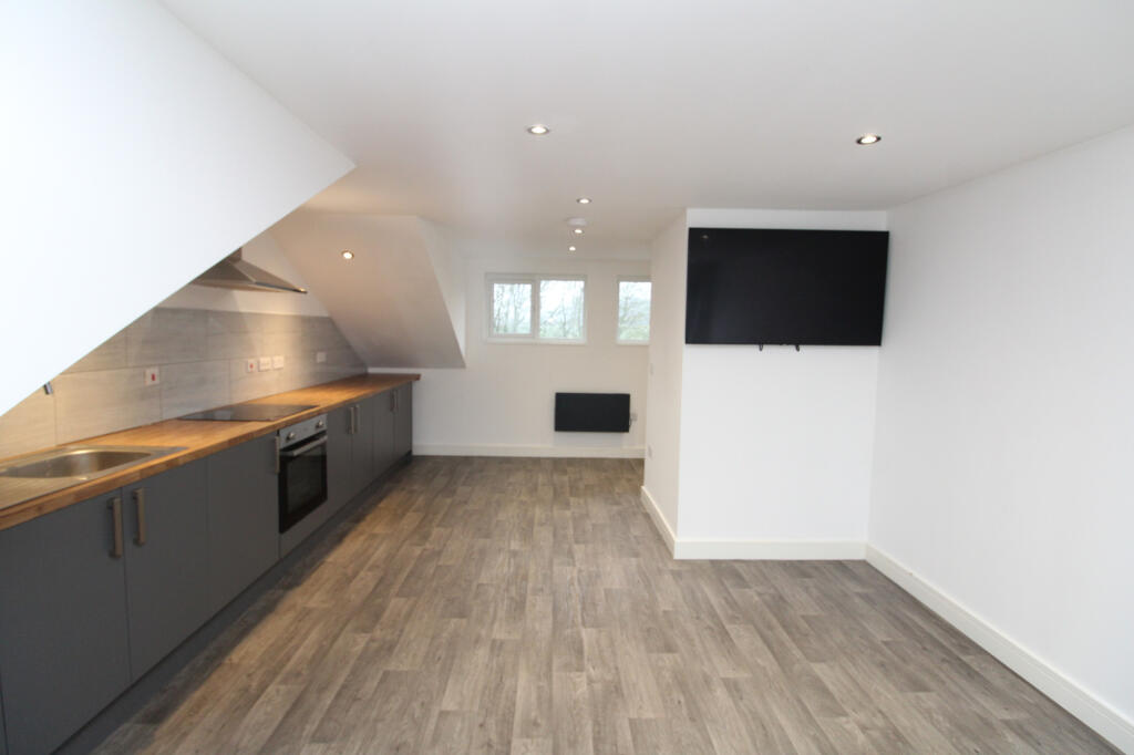 Main image of property: Wrotham Road, Gravesend, DA13