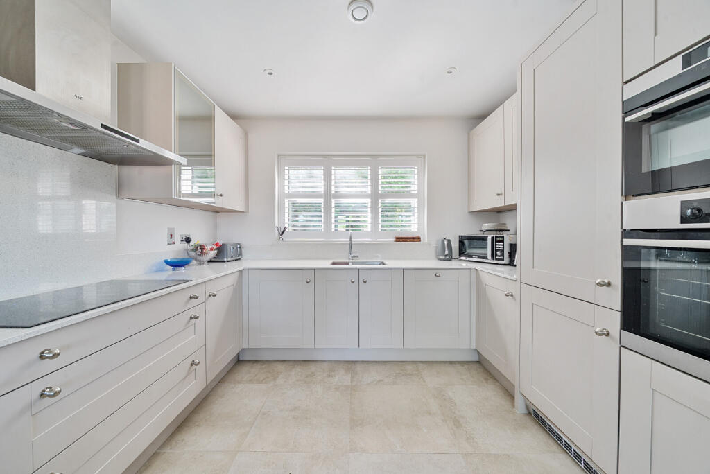 Main image of property: Claremont Close, Leatherhead, KT22
