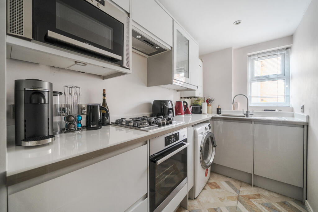 Main image of property: Bennetts Farm Place, Little Bookham, Leatherhead, KT23