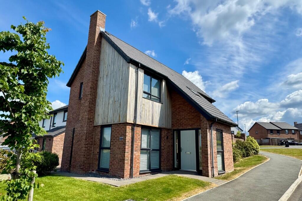Main image of property: Roeburn Avenue, PR3