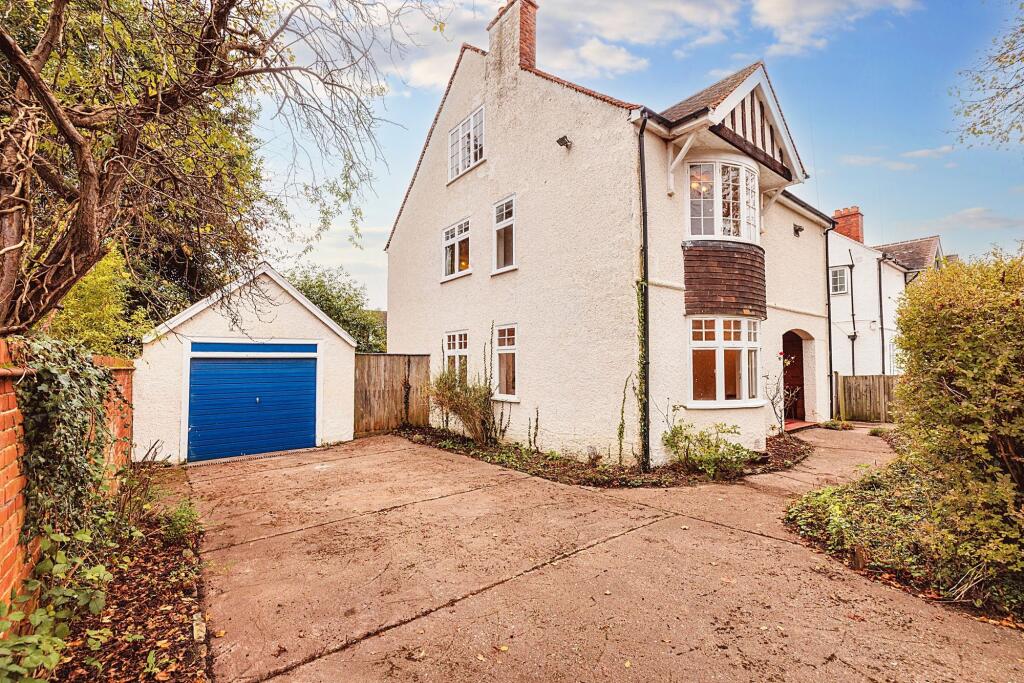 Main image of property: Downshire Square, Reading, RG1