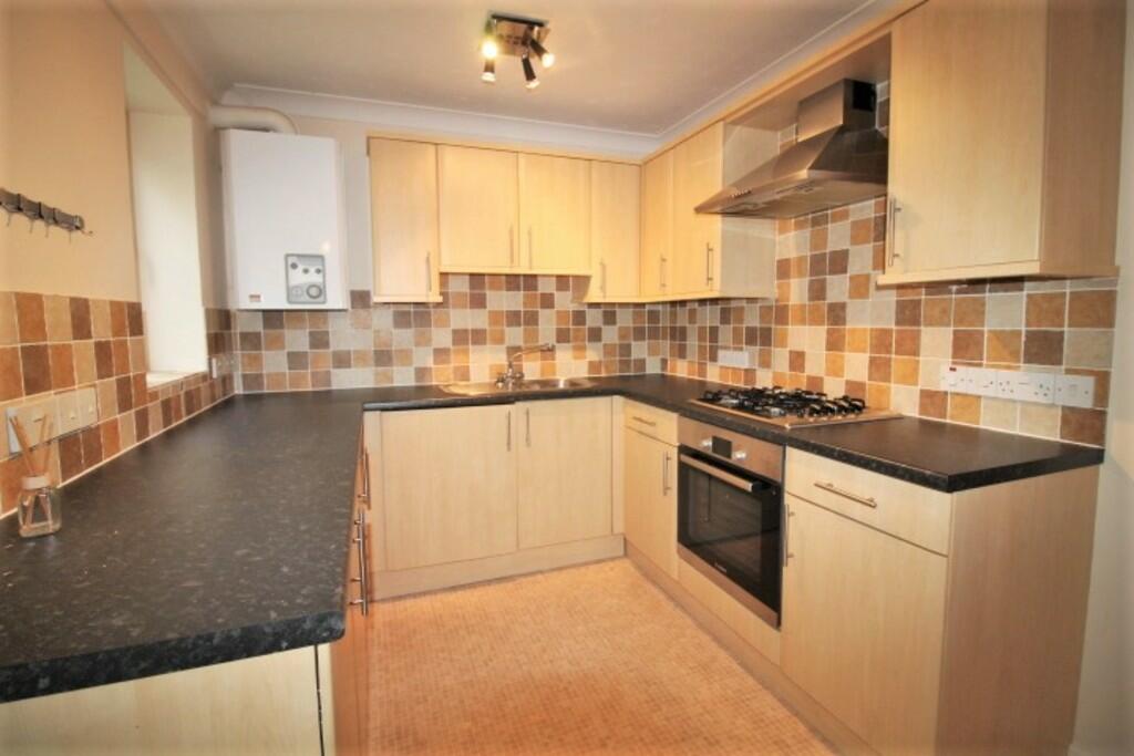 2 bedroom ground floor flat for rent in Prospect Place, Exeter, EX4