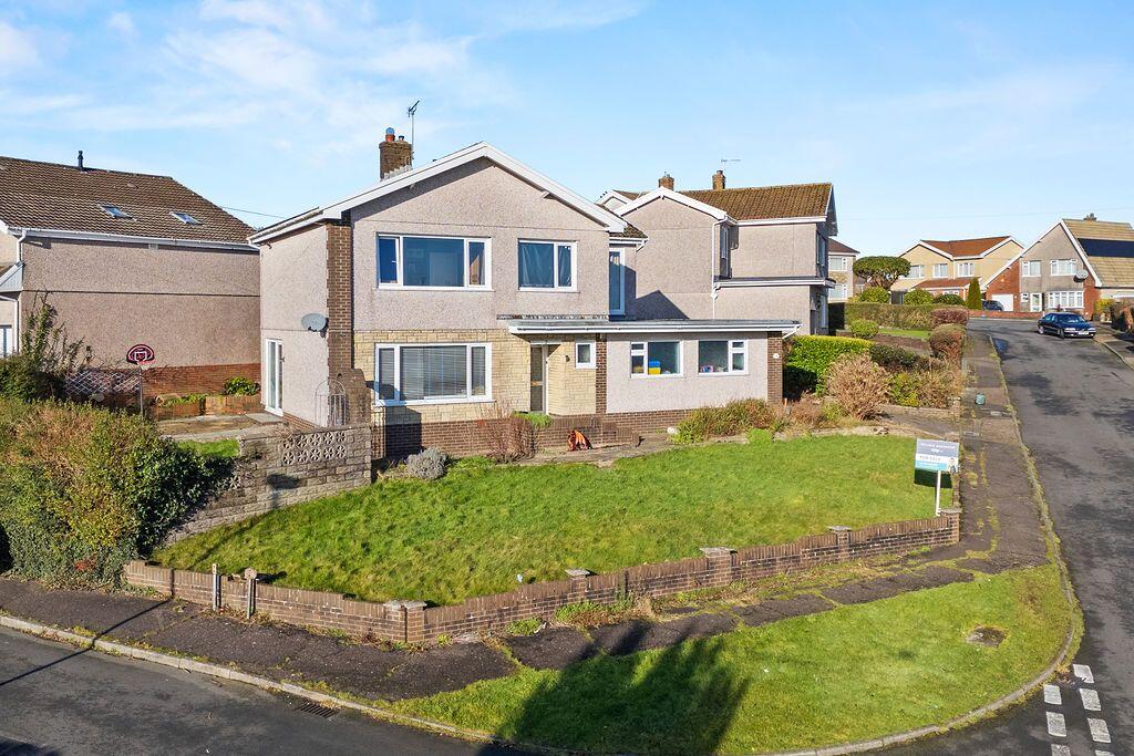 Main image of property: Eastland Close, West Cross, Swansea, SA3 5NU