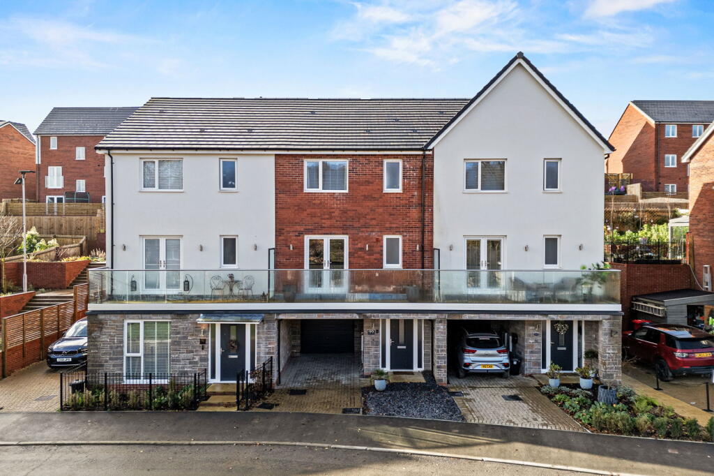 Main image of property: Ffordd Yr Olchfa, Swansea, SA2 7RE