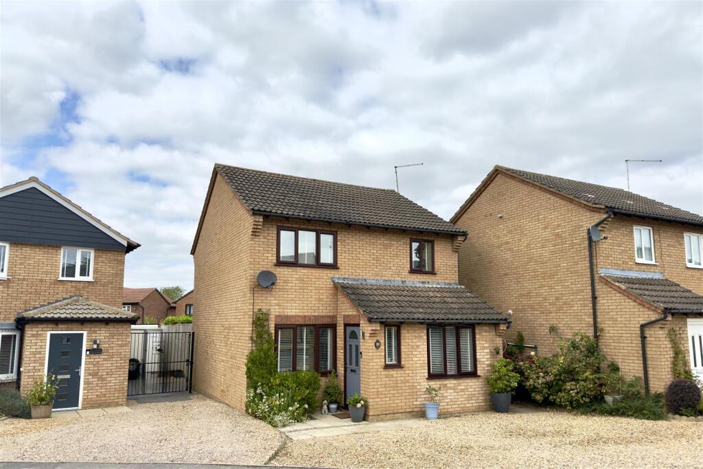 Main image of property: Vienne Close, Duston, Northampton NN5