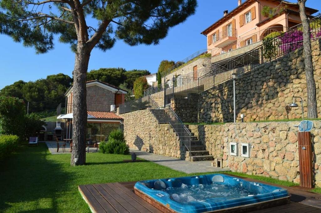 Villa in Liguria, Imperia...